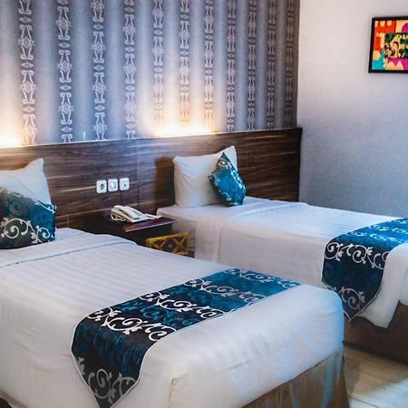 Grand Amira Hotel Solo, Azana Hotels Collection Ngoại thất bức ảnh