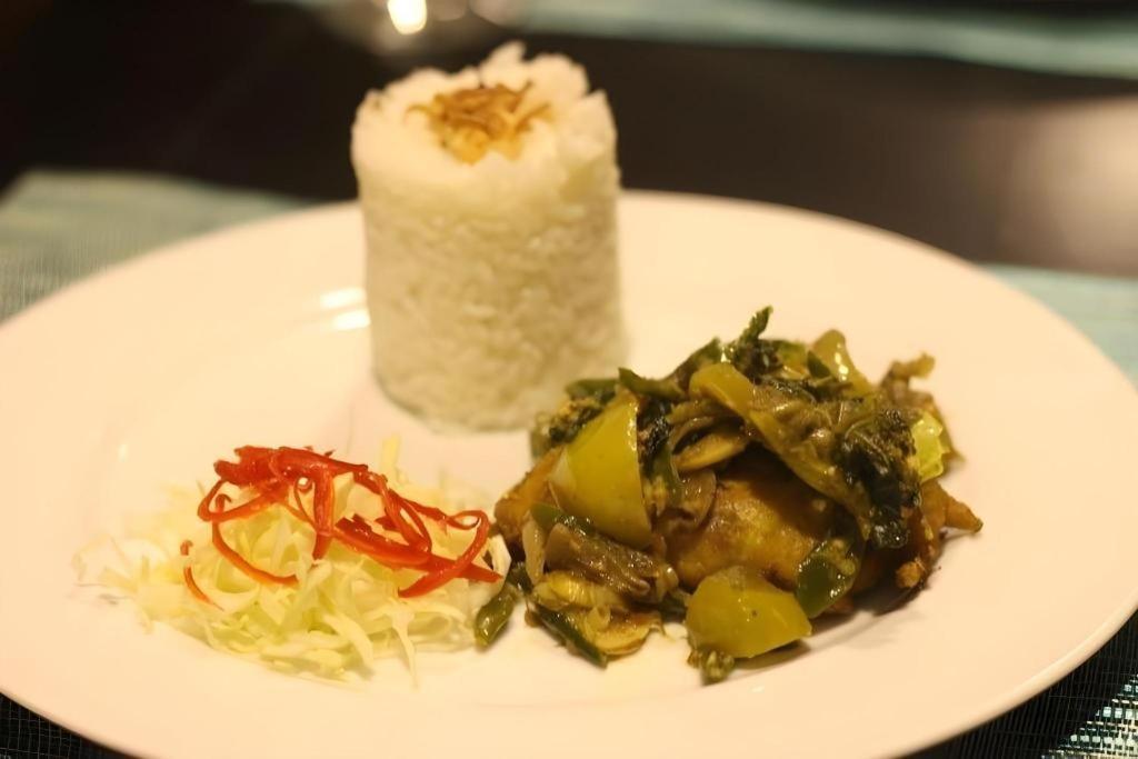 Grand Amira Hotel Solo, Azana Hotels Collection Ngoại thất bức ảnh