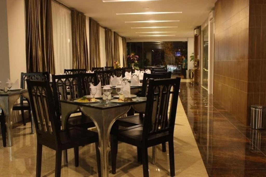 Grand Amira Hotel Solo, Azana Hotels Collection Ngoại thất bức ảnh