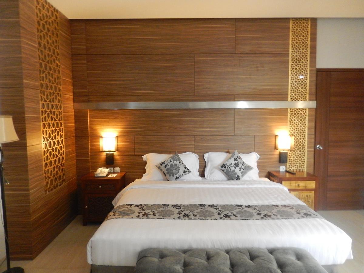 Grand Amira Hotel Solo, Azana Hotels Collection Ngoại thất bức ảnh