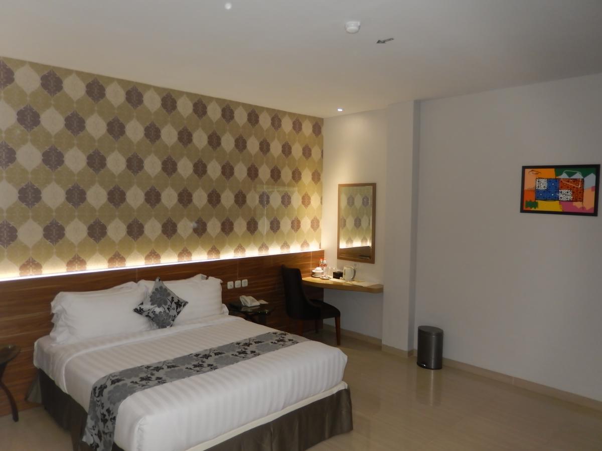 Grand Amira Hotel Solo, Azana Hotels Collection Ngoại thất bức ảnh