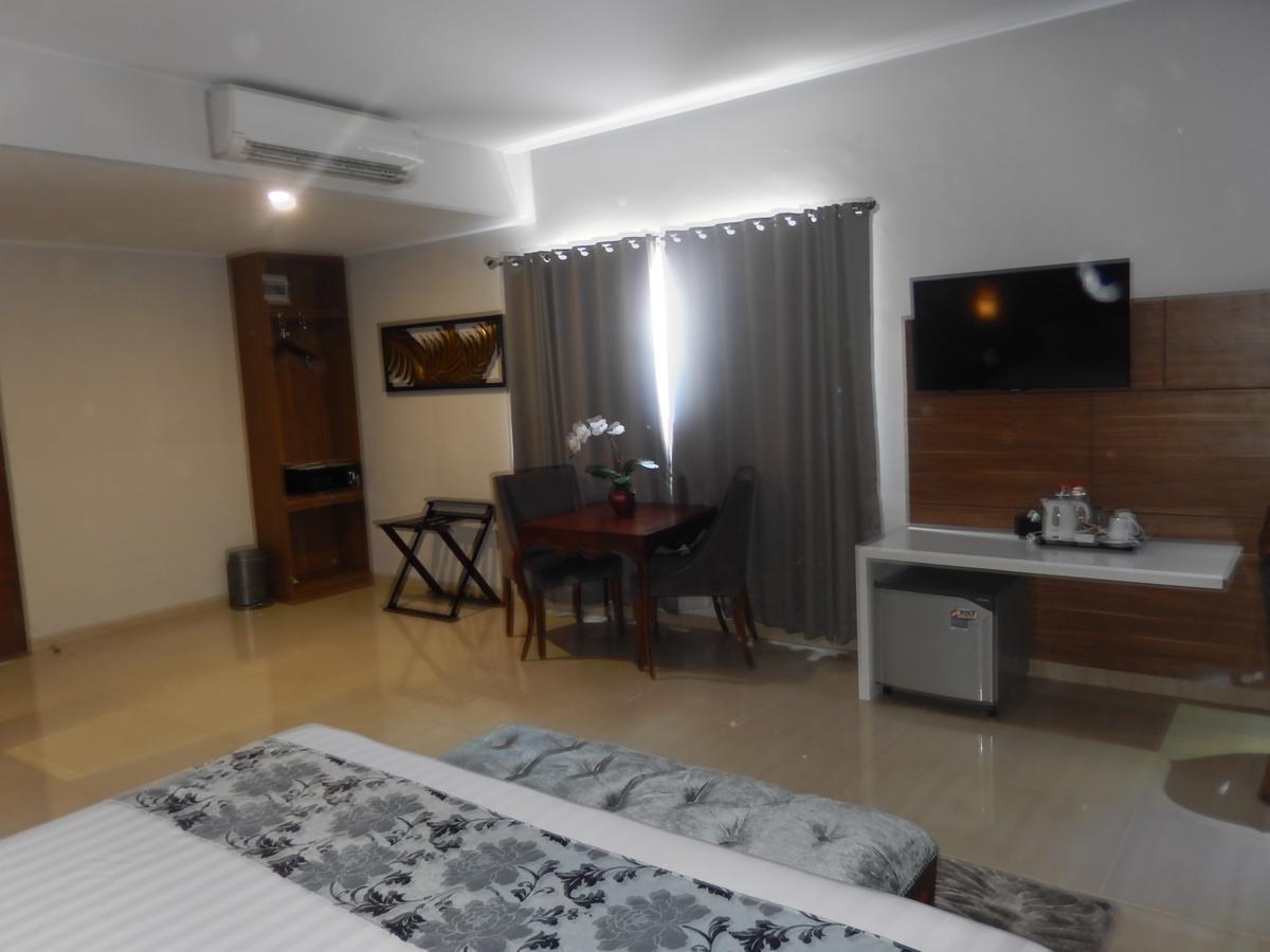 Grand Amira Hotel Solo, Azana Hotels Collection Ngoại thất bức ảnh