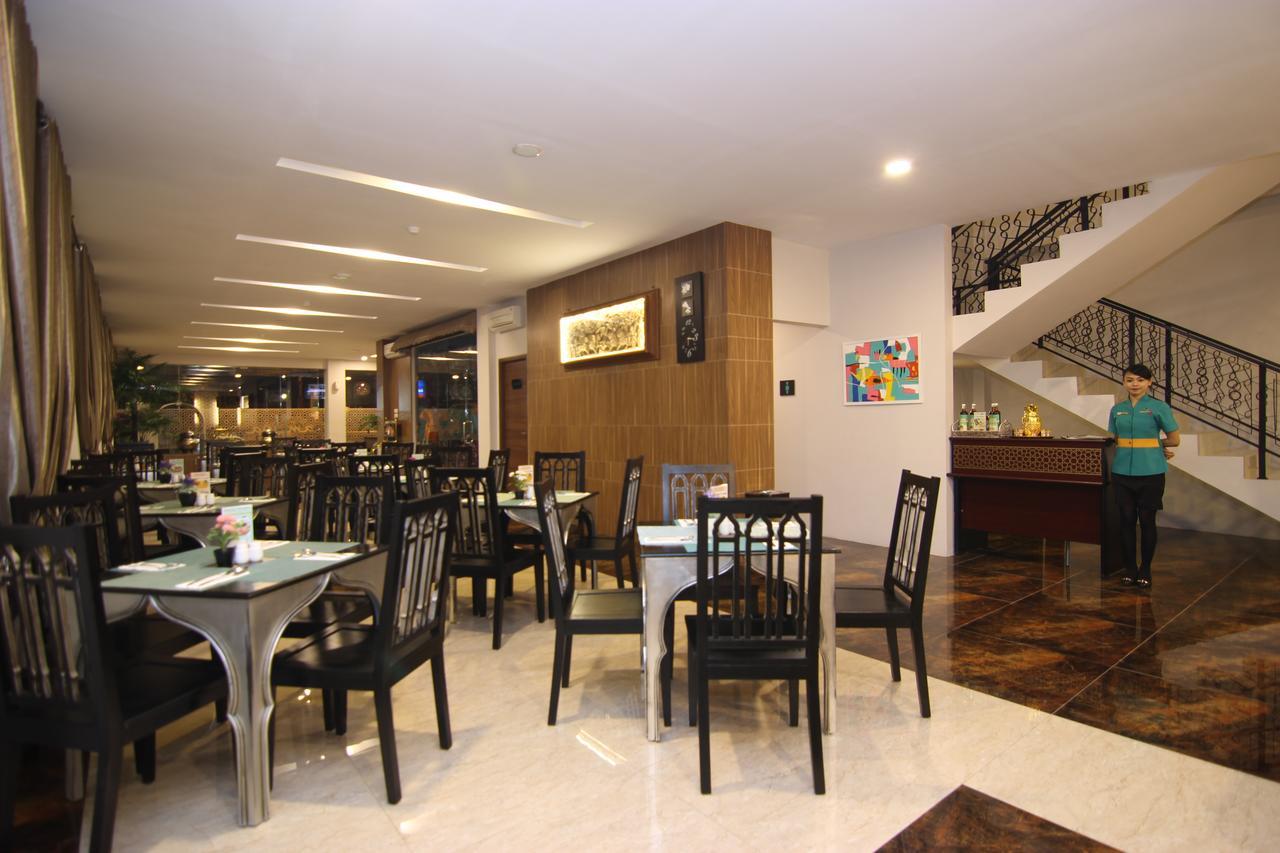 Grand Amira Hotel Solo, Azana Hotels Collection Ngoại thất bức ảnh